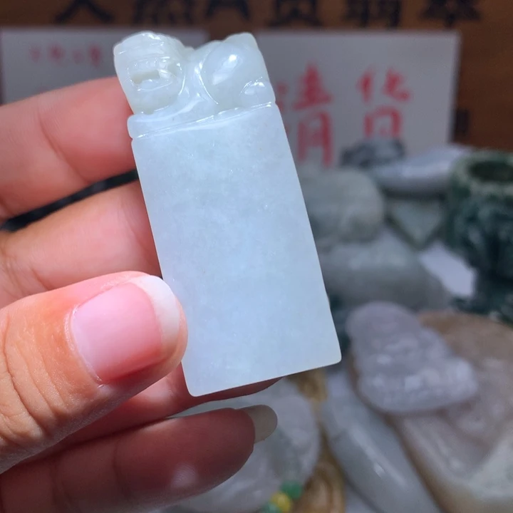 翡翠未镶嵌颈饰保真天然A货翡翠