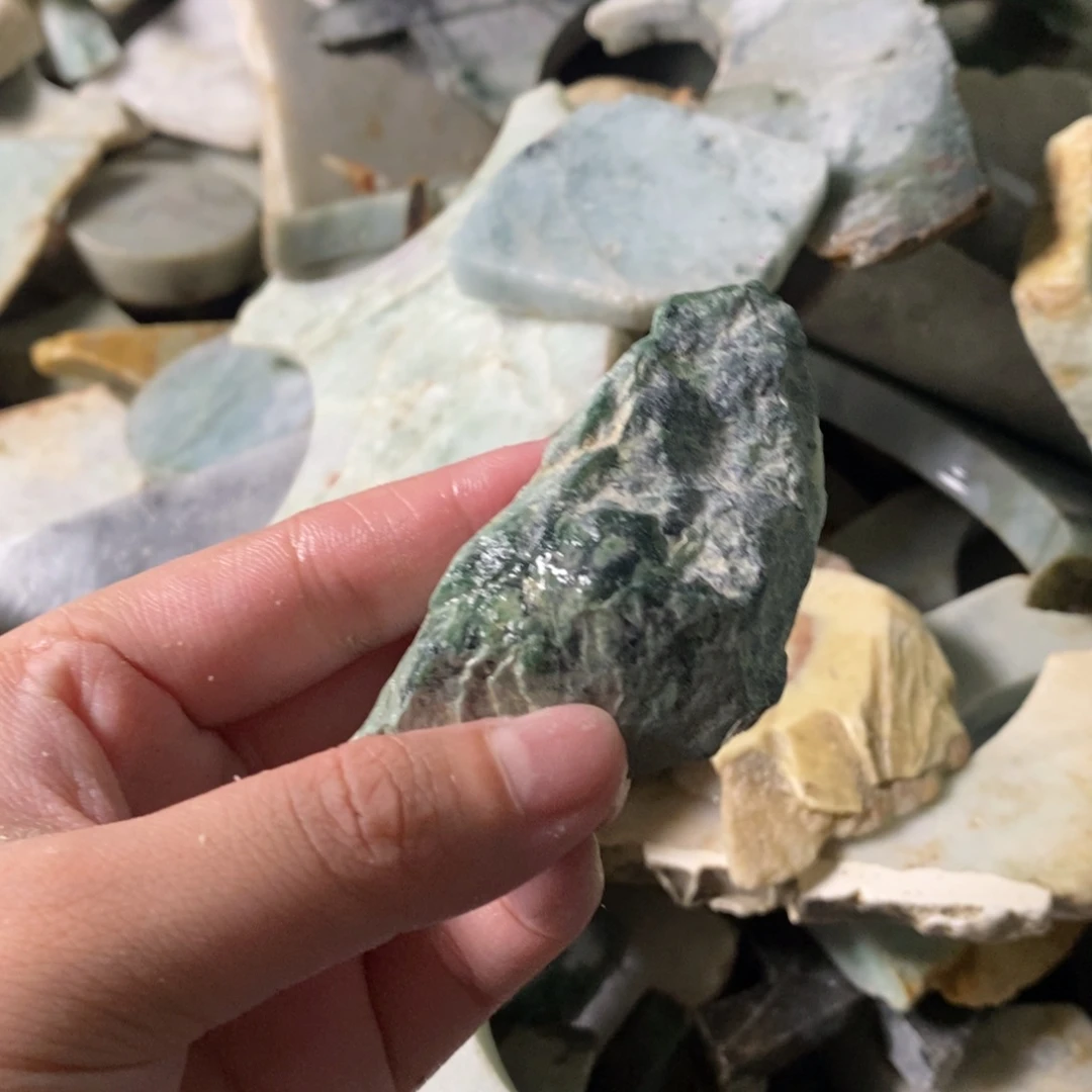 颈饰未镶嵌翡翠天然翡翠