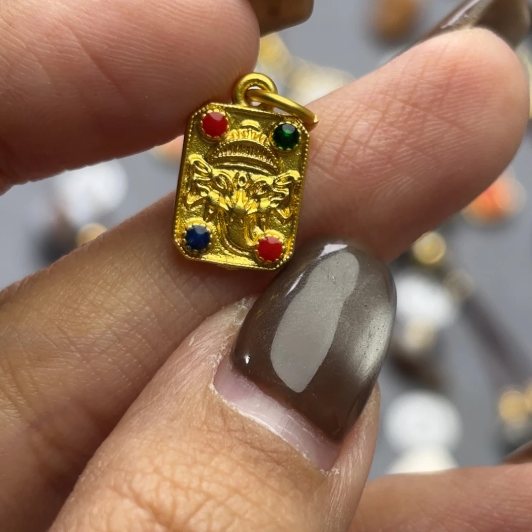 玛瑙/玉髓未镶嵌文玩配饰侧挂