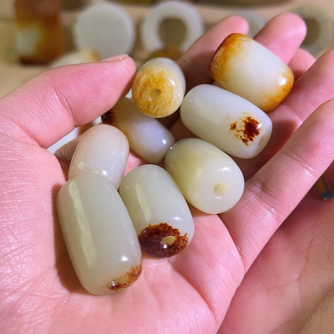 北***熊和田玉未镶嵌挂件