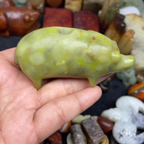 蛇纹石玉未镶嵌颈饰55