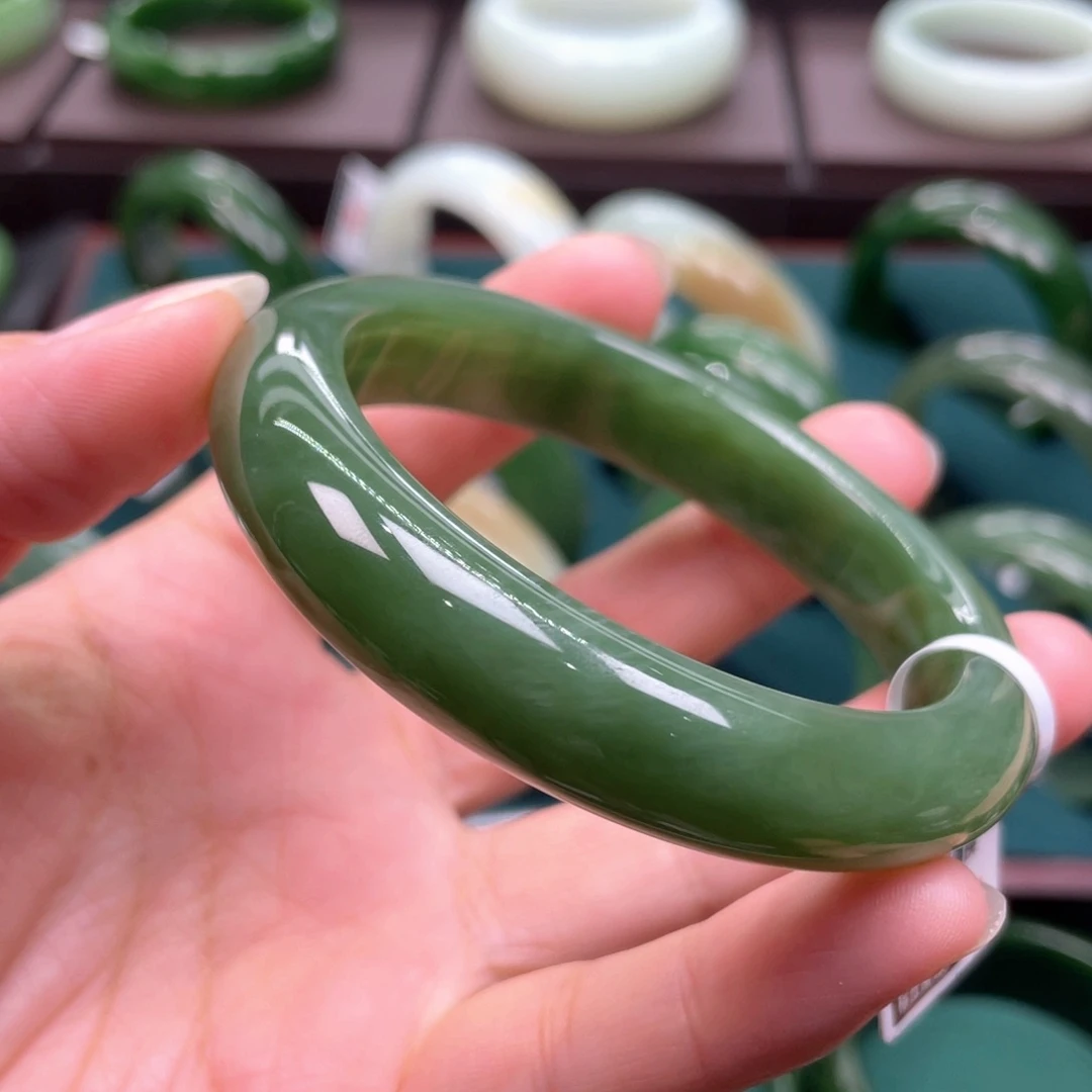 和田玉（碧玉）未镶嵌手镯585 9