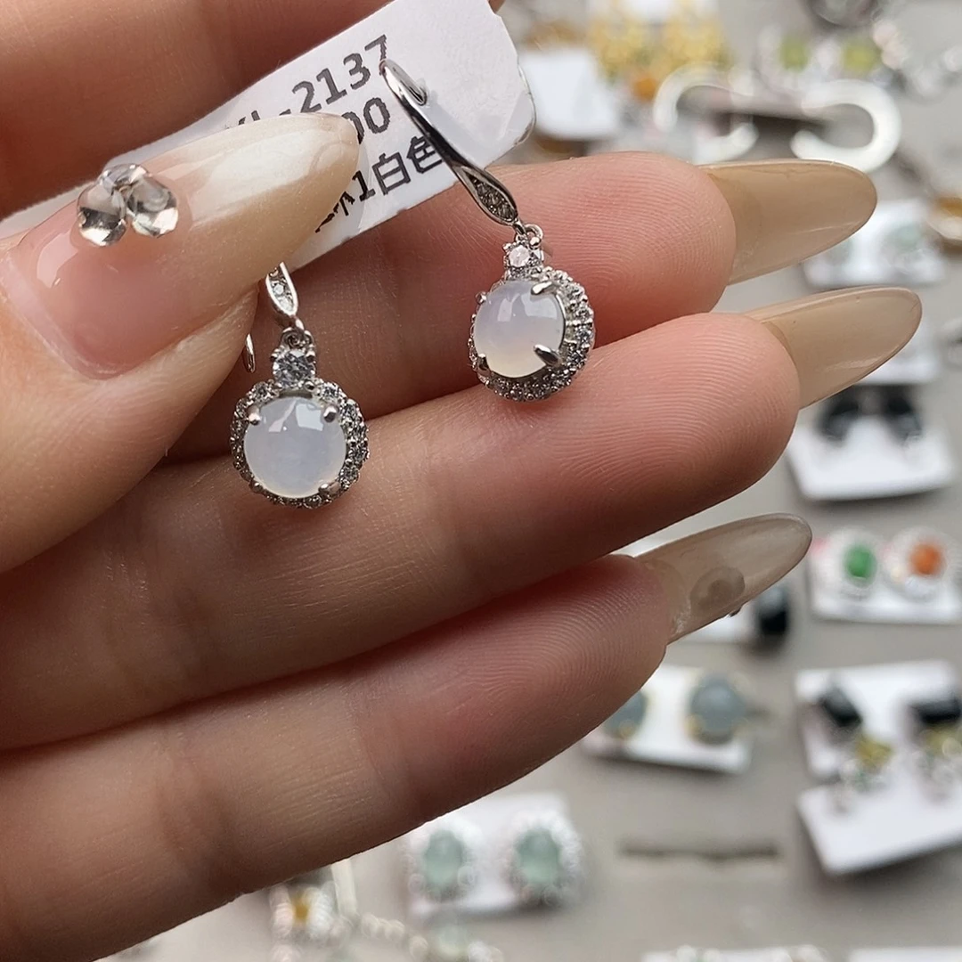 翡翠未镶嵌戒指翡翠