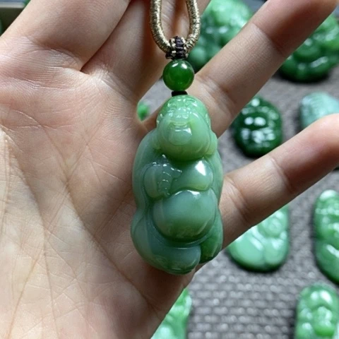 【闪购商品】颈饰未镶嵌和田玉