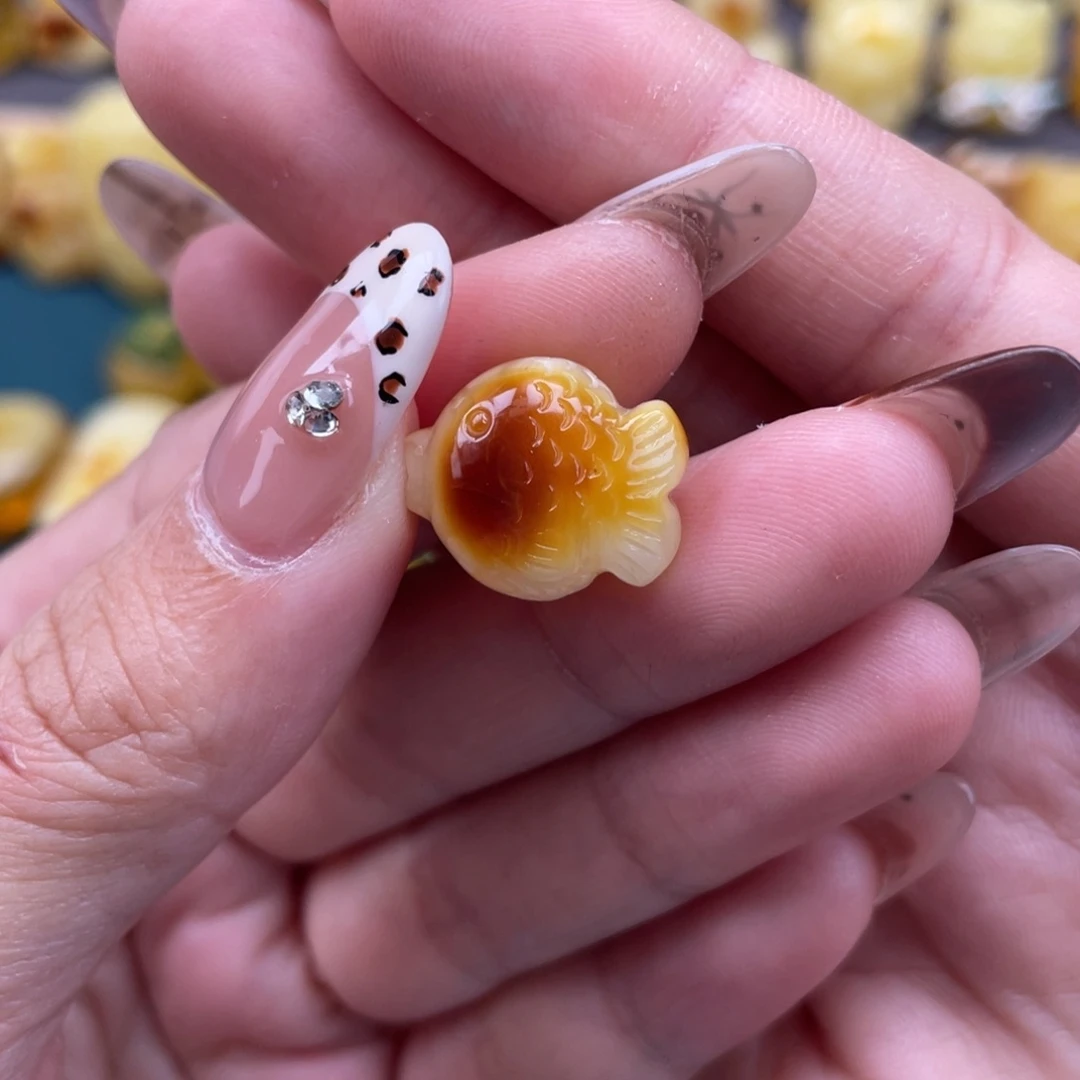 裸石琥珀未镶嵌蜜蜡