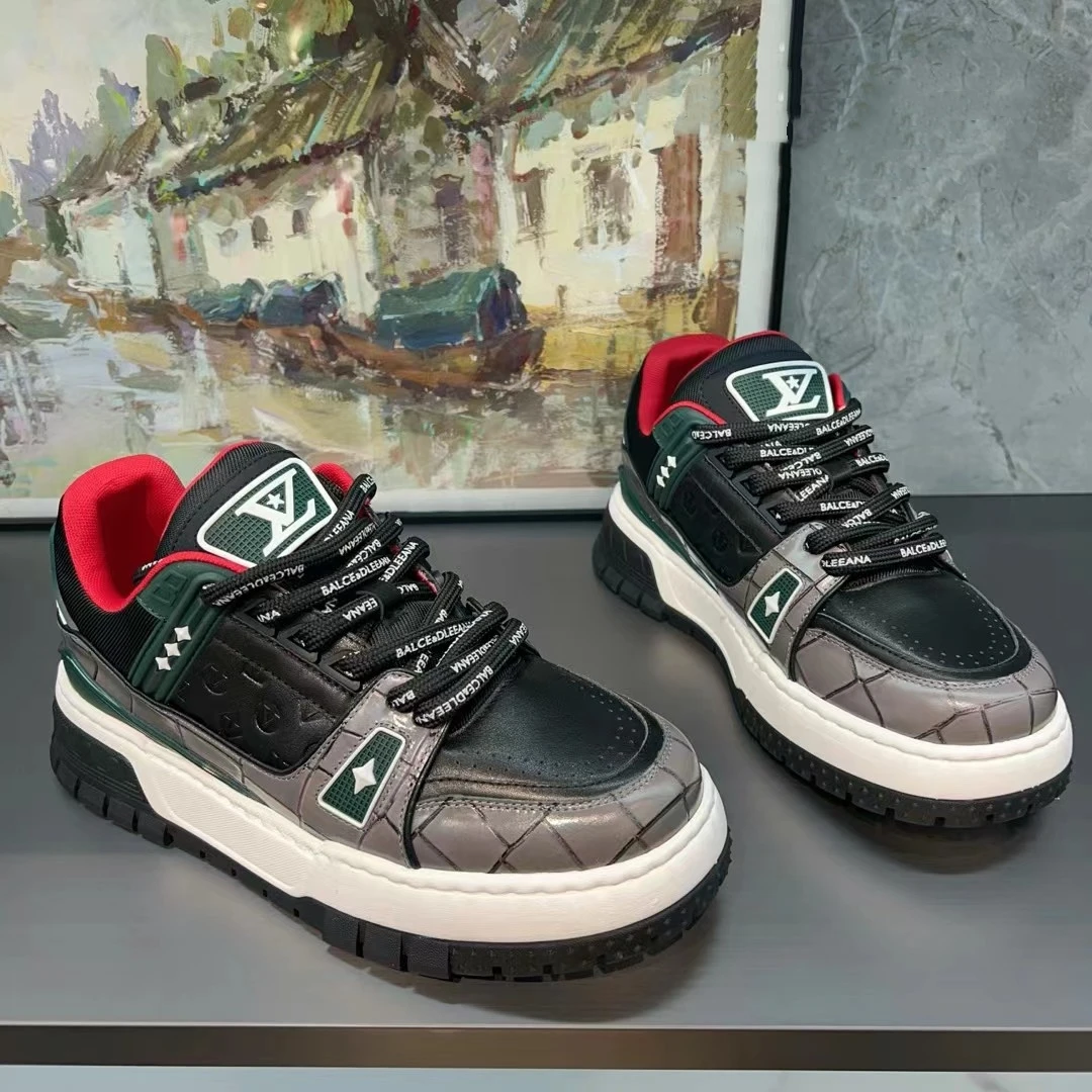 2025秋季欧货新款真皮休闲男鞋拼色压花厚底增高板鞋潮流运动鞋男