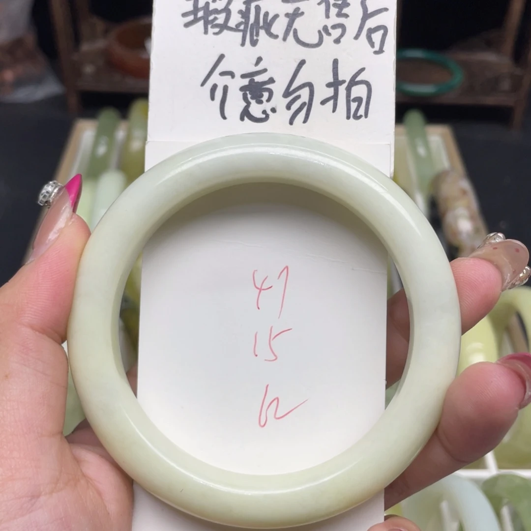 未镶嵌蛇纹石玉手镯