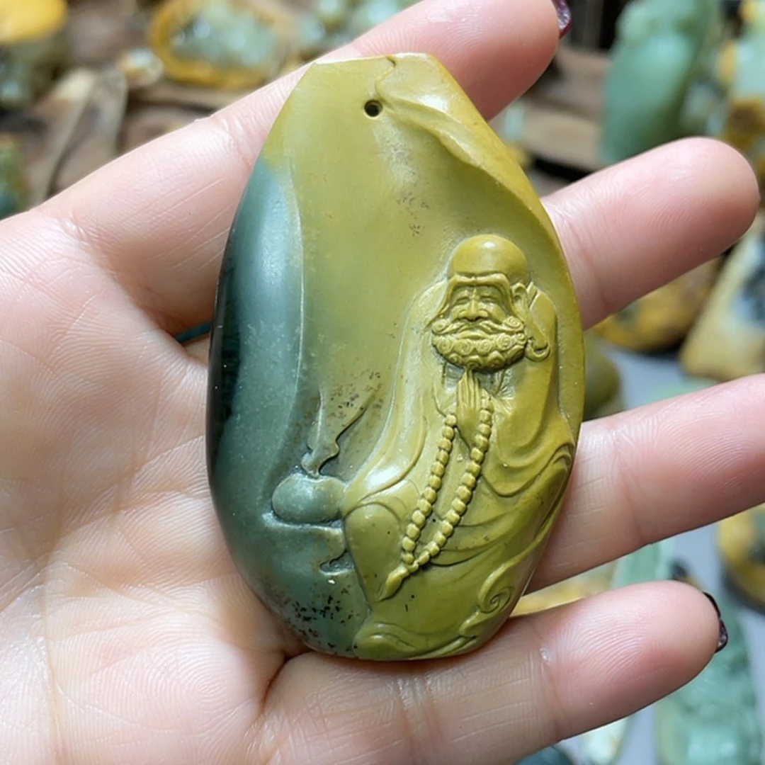 【闪购商品】岫岩河磨玉（透闪石质玉）把件未镶嵌胡***?