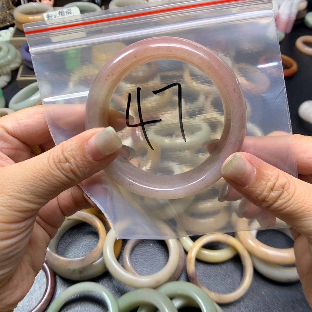 石英质玉手镯未镶嵌芳****多