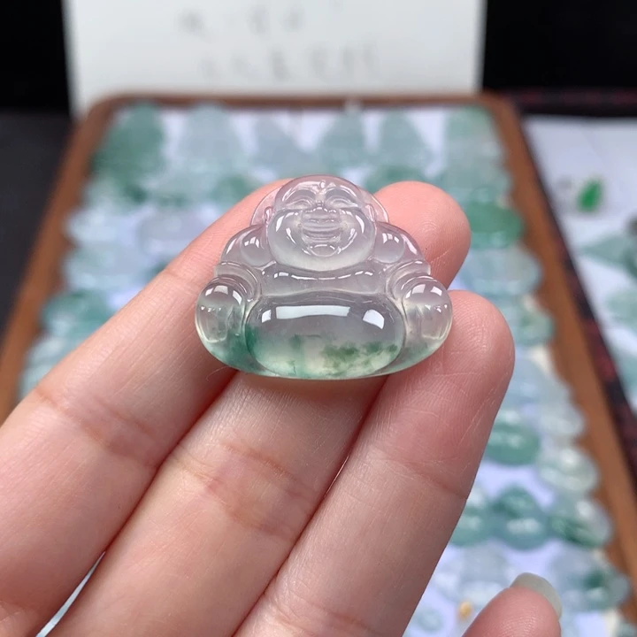 颈饰未镶嵌翡翠冰种飘花佛公