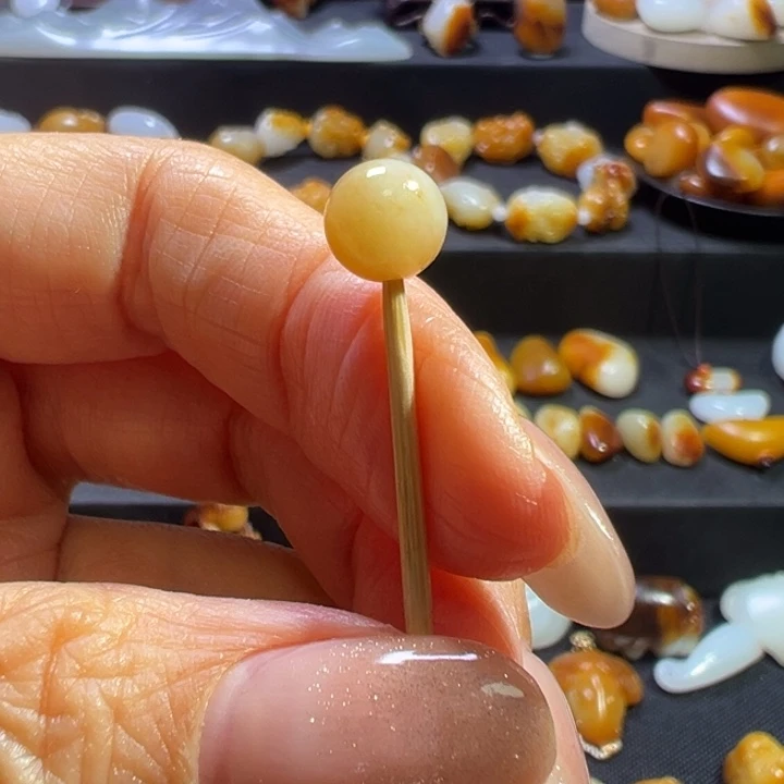 之***楠和田玉未镶嵌颈饰