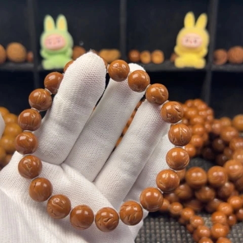 小****吊坠桃核10.8尺寸龙纹