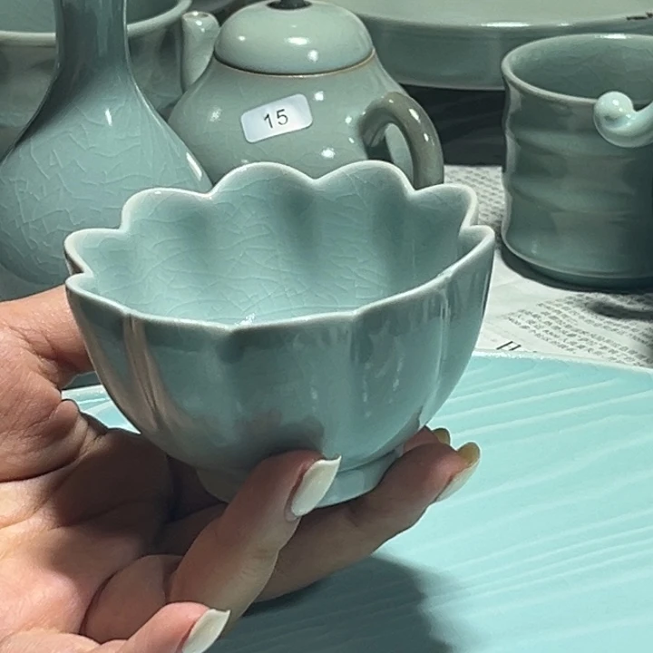 哈哈原产地原矿汝瓷莲花杯