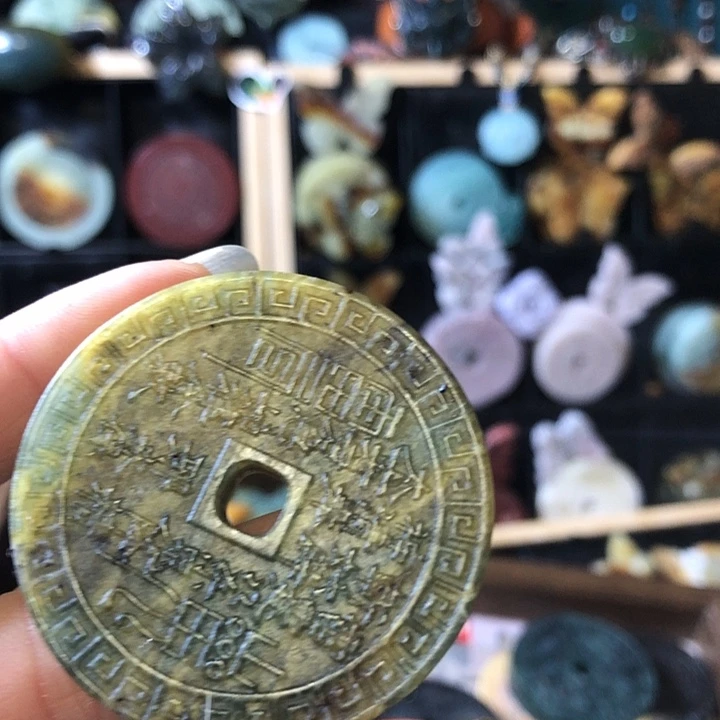 岫玉未镶嵌岫玉挂件