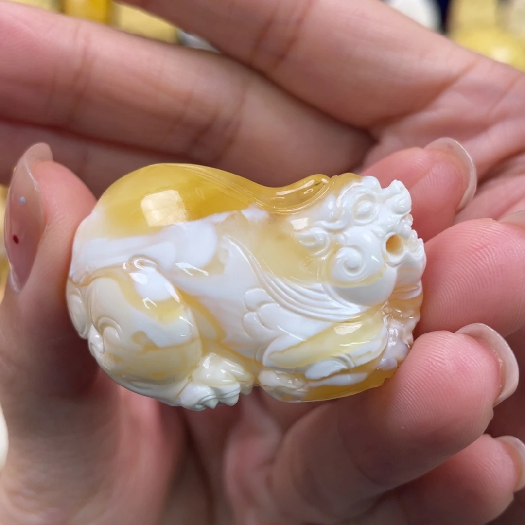 裸石蜜蜡未镶嵌琥珀蜜蜡貔貅吊坠