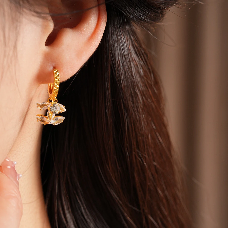 铜合金耳饰 925银针新款小香风耳扣时尚精致法式轻奢百搭简约优雅