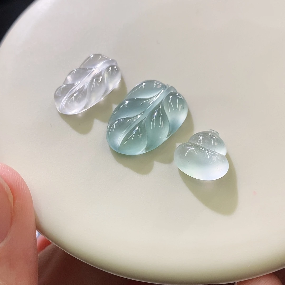 未镶嵌挂件翡翠不同价格，多样性发其一