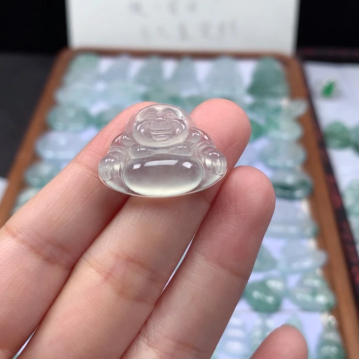 颈饰未镶嵌翡翠冰种佛公