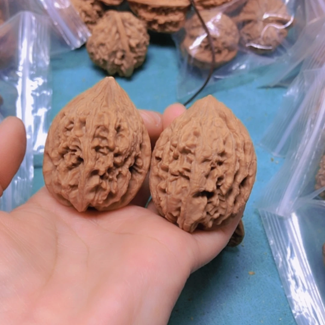 【闪购商品】把件核桃38.5大沽石有修