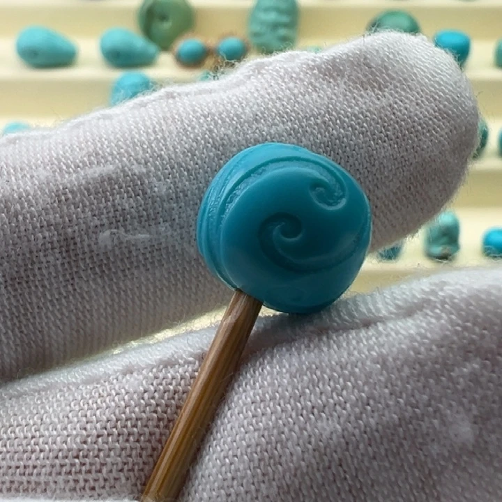 绿松石未镶嵌珠宝奇石11.3