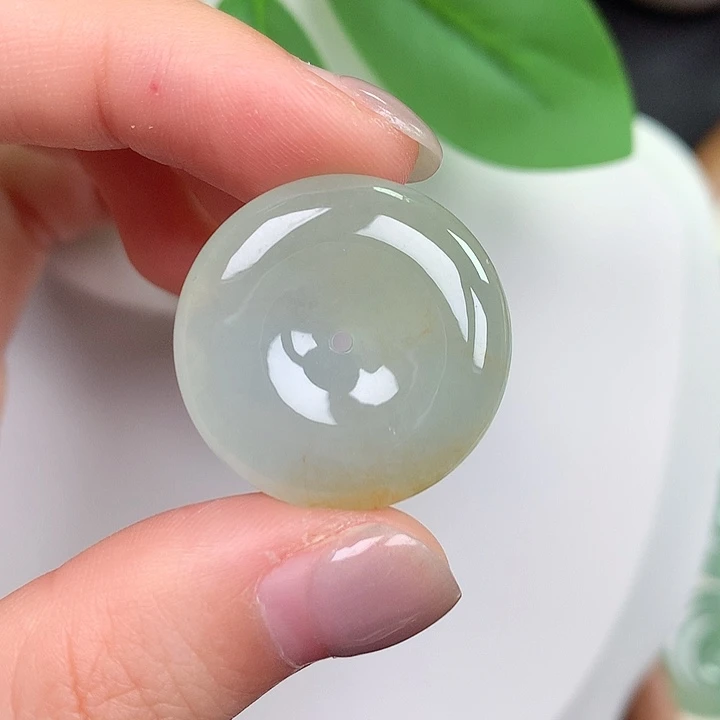 翡翠未镶嵌颈饰28:24.7-5.8