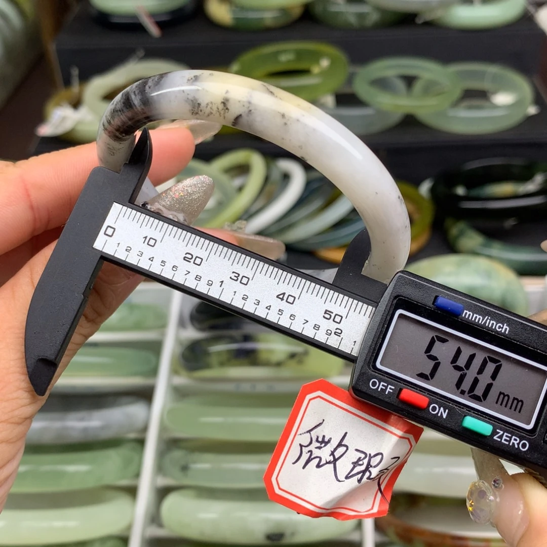 未镶嵌蛇纹石玉手镯684
