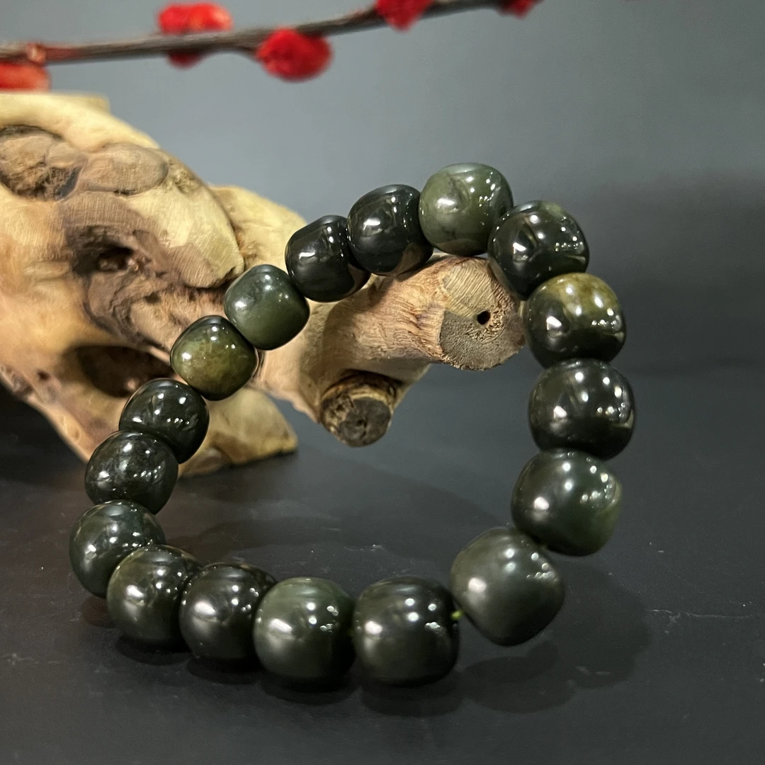 0615GC111和田玉手串