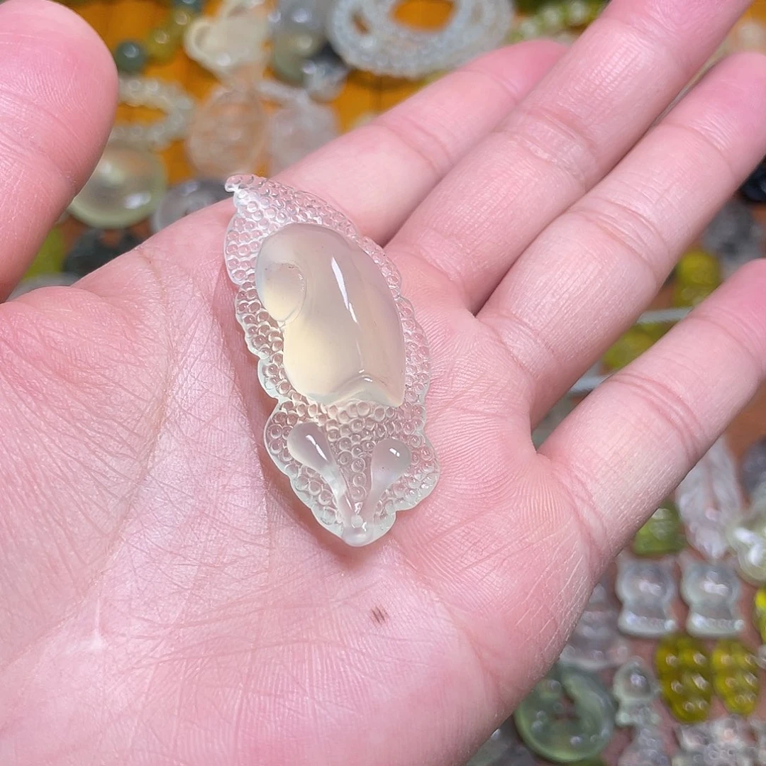 蛇纹石玉吊坠未镶嵌嘿***啦