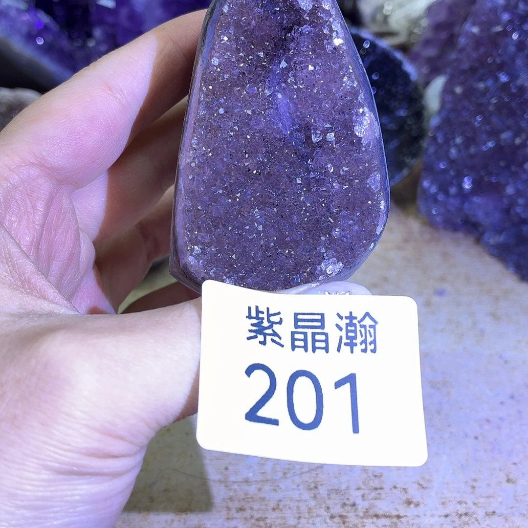 未镶嵌水晶大型摆件（非配饰）