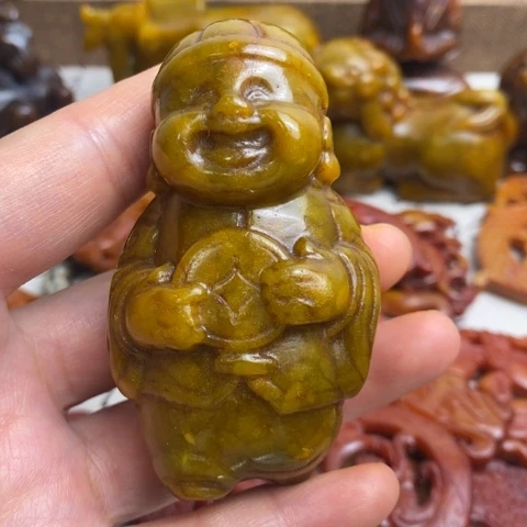 蛇纹石玉未镶嵌颈饰96