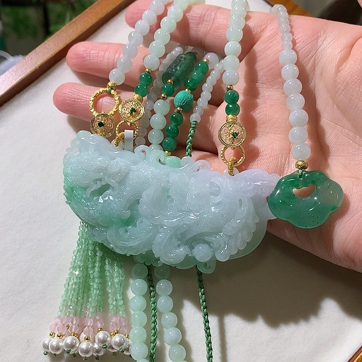翡翠未镶嵌颈饰翡翠吊坠