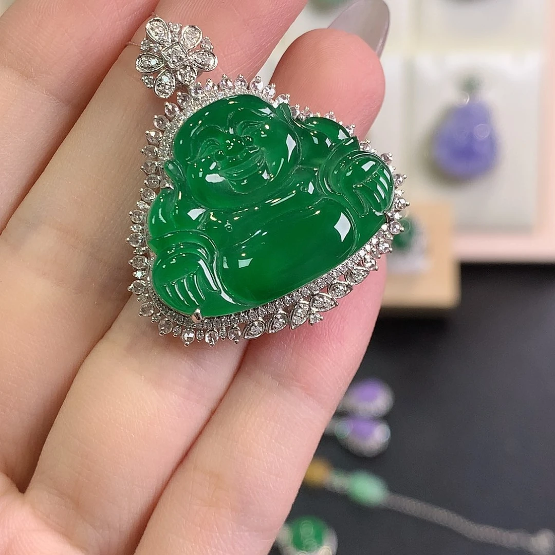 翡翠18K金镶嵌颈饰贝***宝2、