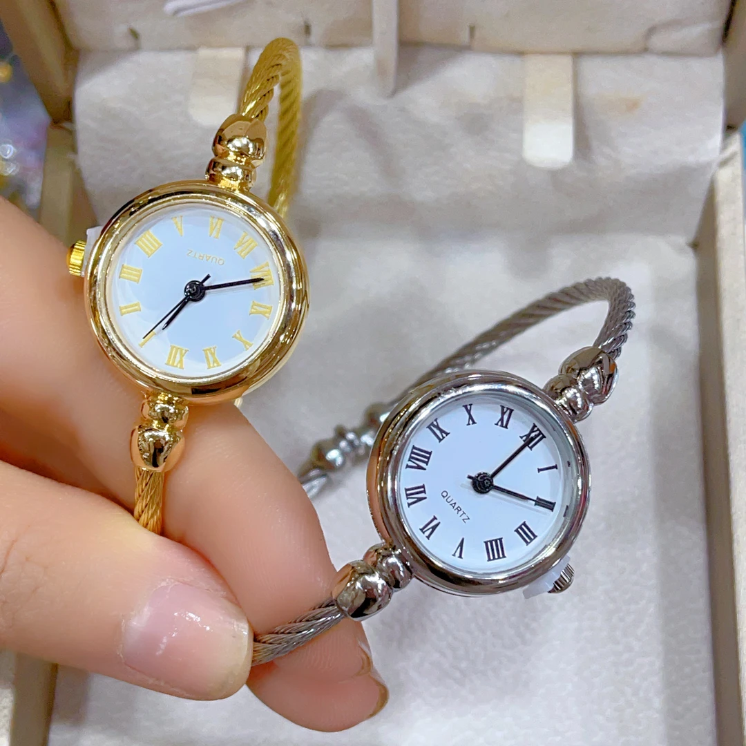 1185新款手表爆款白搭时尚两个颜色简约百搭