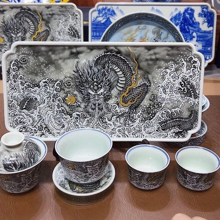 摆件景德镇陶瓷研究所从事生产经营