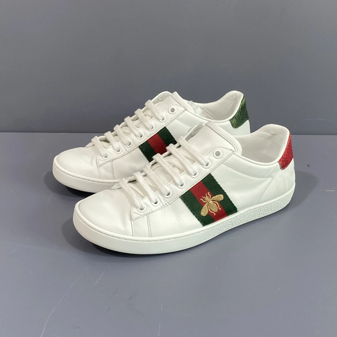 95新 GUCCI/古驰 36.5码 gucci古驰 小蜜蜂 休闲鞋 后跟磨损 秒价