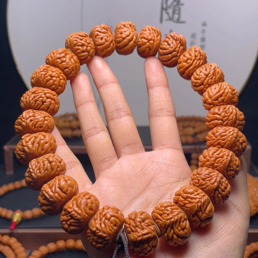 桃核吊坠23尺寸麒麟手持