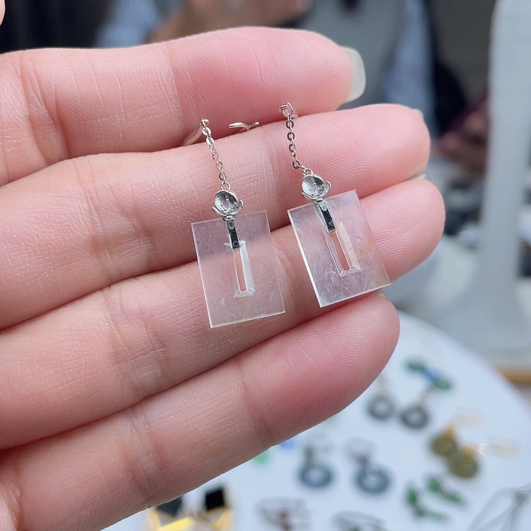 翡翠18K金镶嵌耳饰