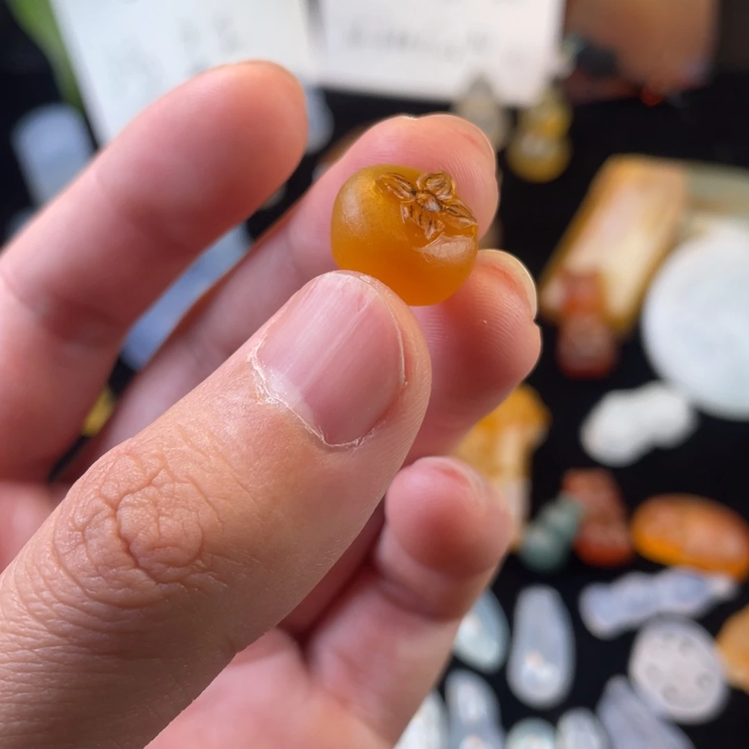 定制玛瑙柿子吊坠