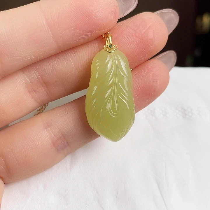 和田玉18K金镶嵌颈饰定制发货