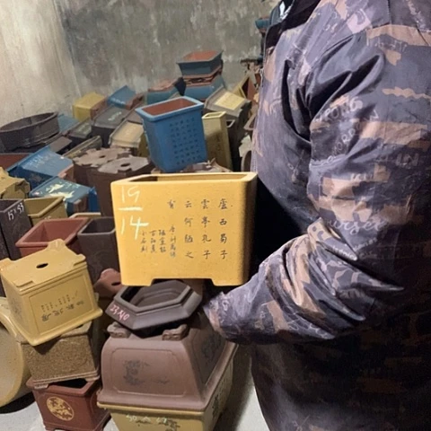 紫砂花盆手工制作