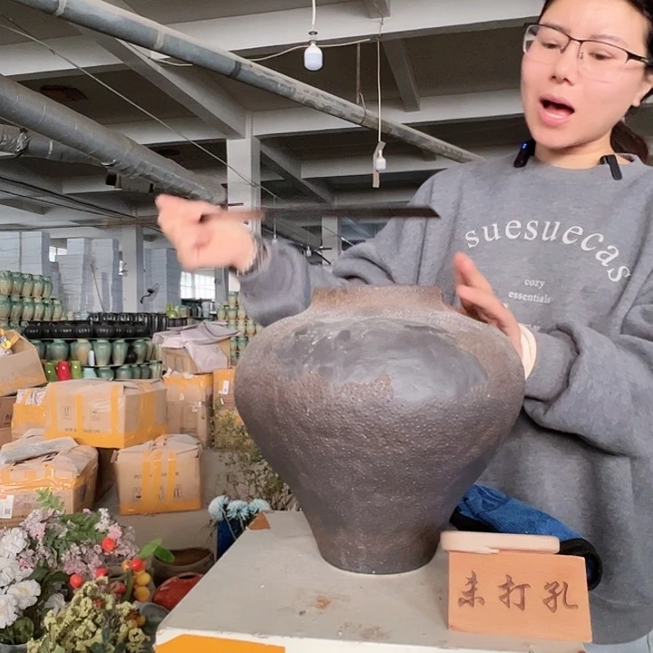 景德镇陶瓷花瓶工厂