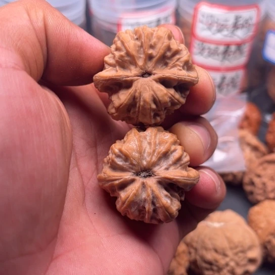 把件文玩核桃靠山王