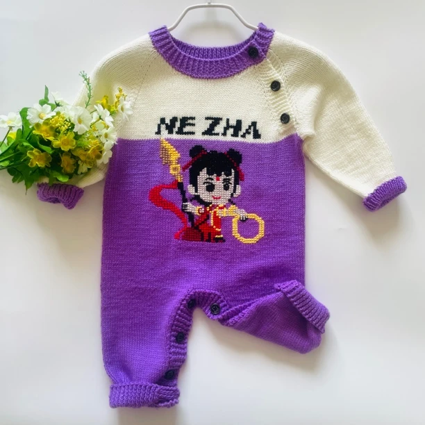 宝宝手工哪吒红色吉利新春节日编织爬爬服毛绒毛线材料包毛衣针织