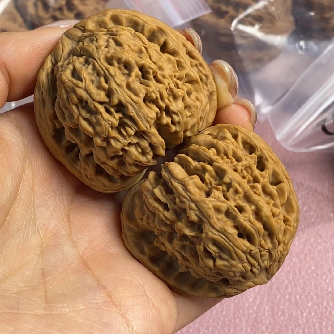 吊坠文玩核桃42南疆石黄88