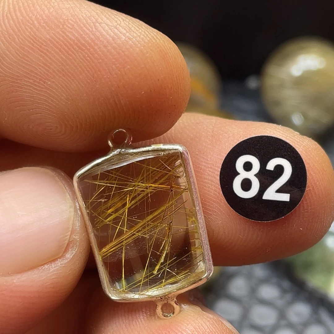 未镶嵌颈饰水晶Z****o天然水晶