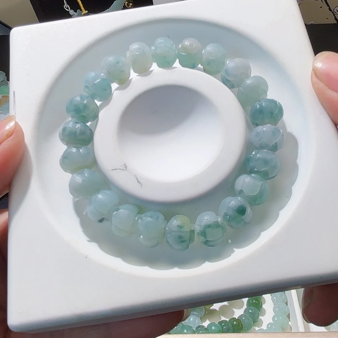 定制翡翠未镶嵌天然缅甸翡翠A货飘花莲花珠不退不换