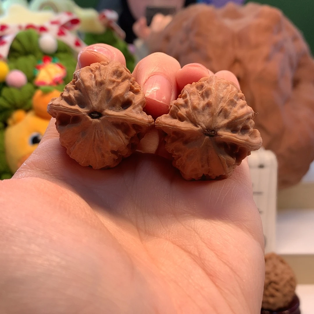 Q***A吊坠桃核瓷瓶鸭嘴