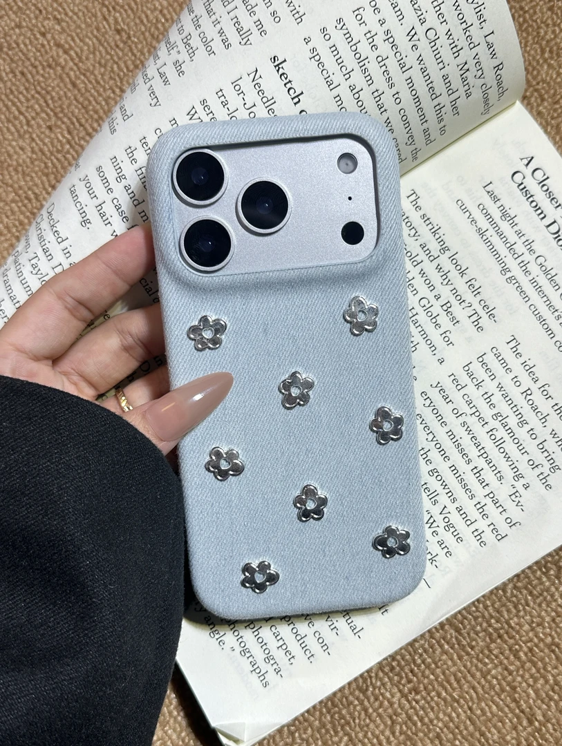 牛仔布立体银小花适用苹果17promax/iPhone16pro手机壳韩系苹果15