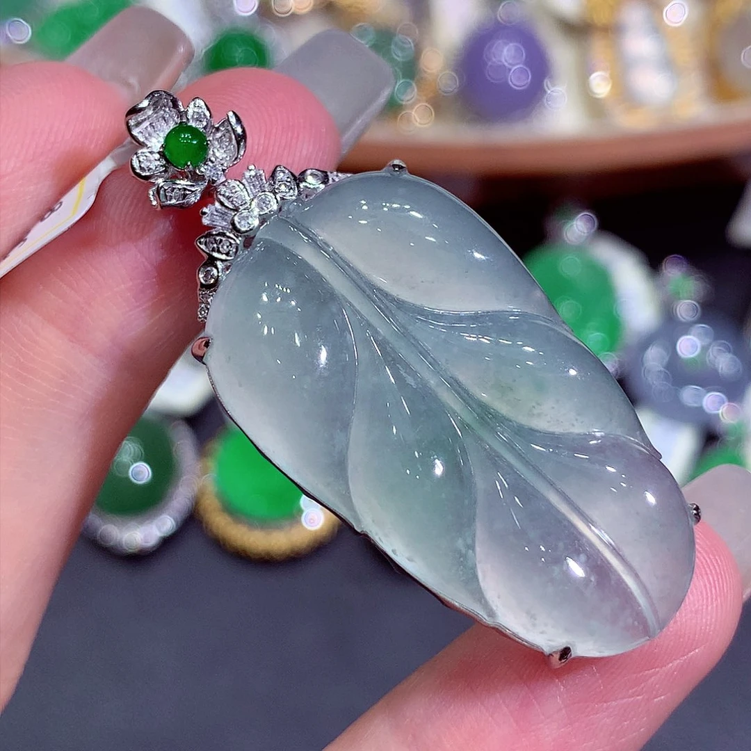 吊坠(不含链)18K金镶嵌翡翠