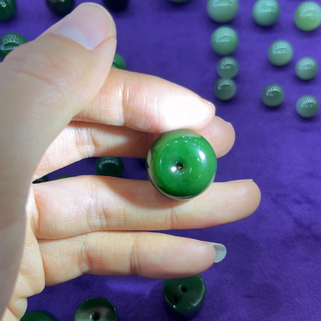 和田玉（碧玉）未镶嵌颈饰